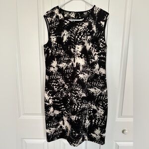 Black and white sleeveless shift dress